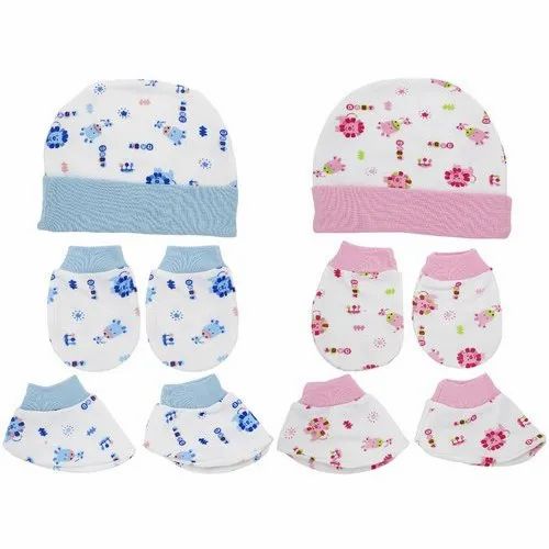 Printed 3 in 1 set, cap, mittens & booties