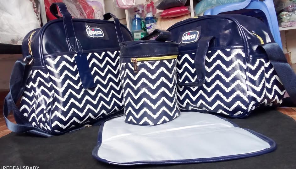 Chicco 4 in 1 Classy Diaper Bag