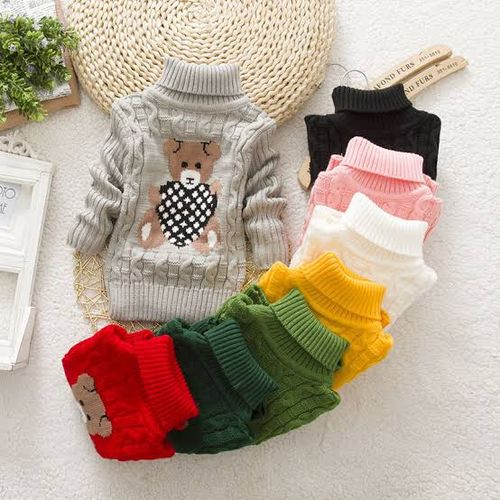 Fullneck or turtleneck sweater