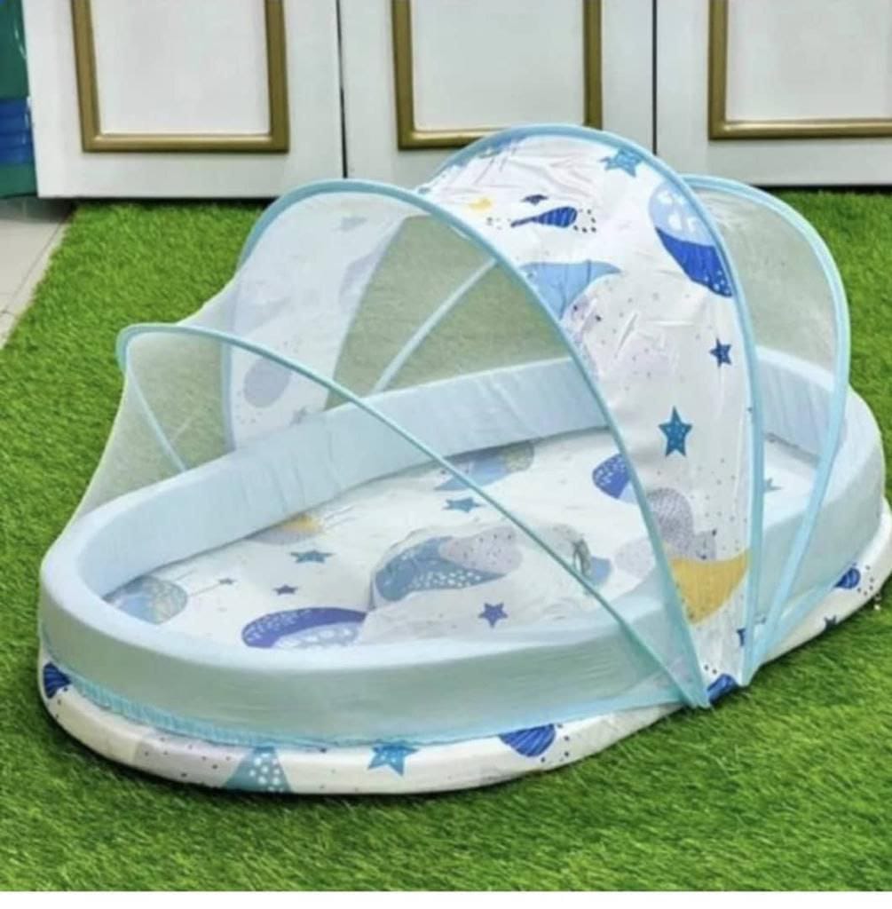 Padded baby nest